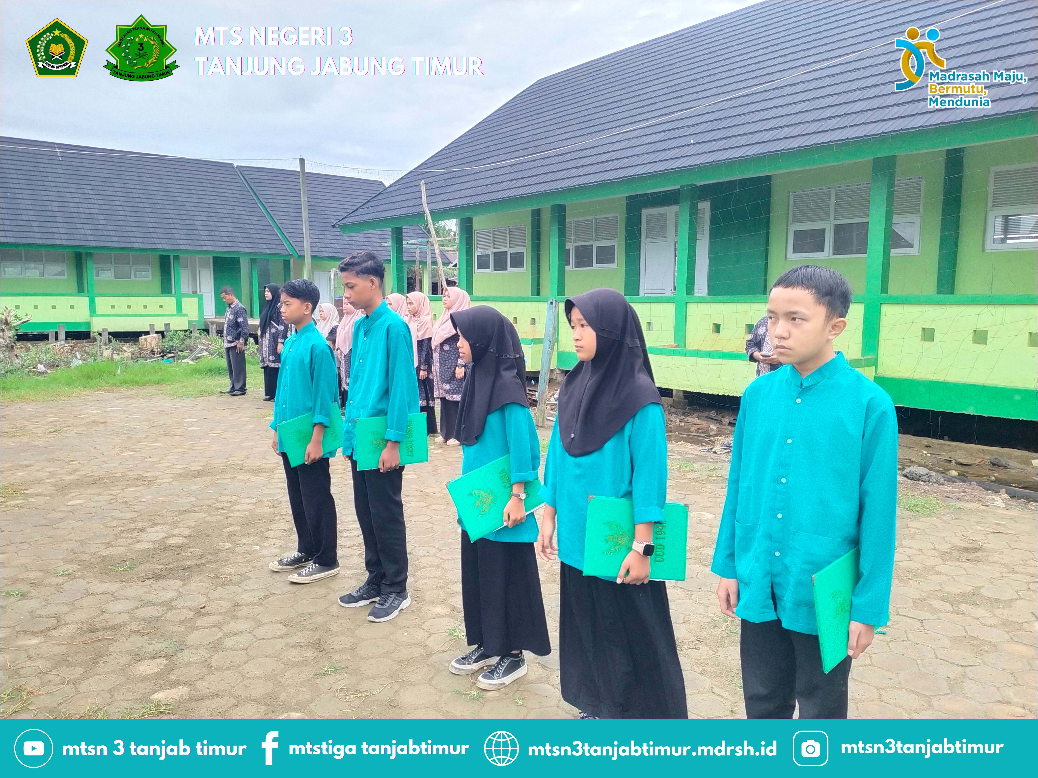 MTsN 3 Tanjung Jabung Timur Gelar Upacara Hari Pendidikan Nasional