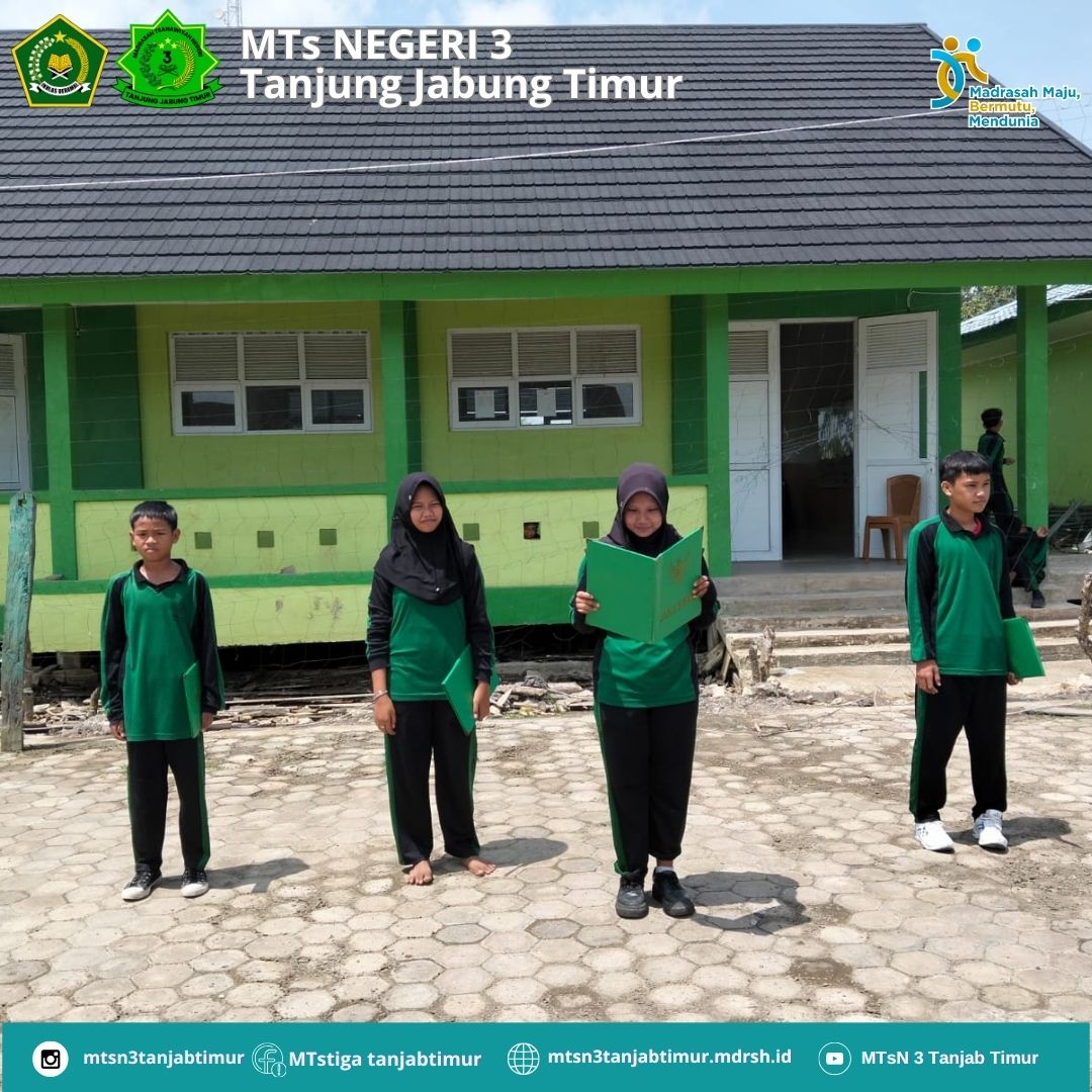 Meningkatkan Kedisiplinan Siswa MTsN 3 Tanjung Jabung Timur Latihan Pengibaran Bendera