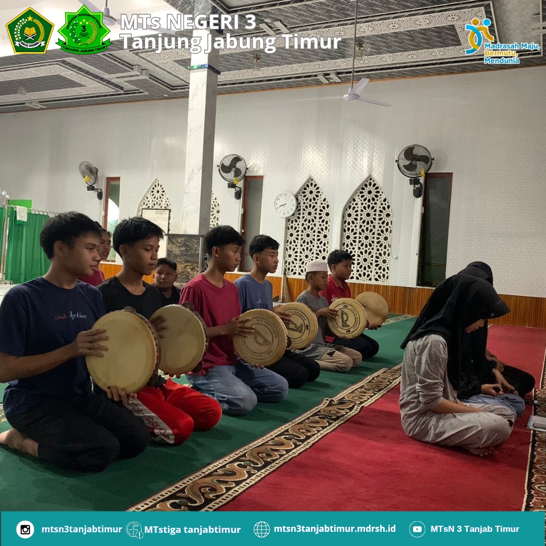 Tim Hadrah MTsN 3 Tanjung Jabung Timur Rutin Berlatih Menyongsong Lomba Aksioma