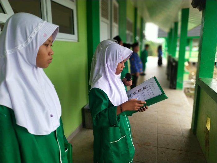 Semangat Pahlawan di Hati Siswa: MTsN 3 Tanjung Jabung Timur Gelar Upacara Hari Pahlawan