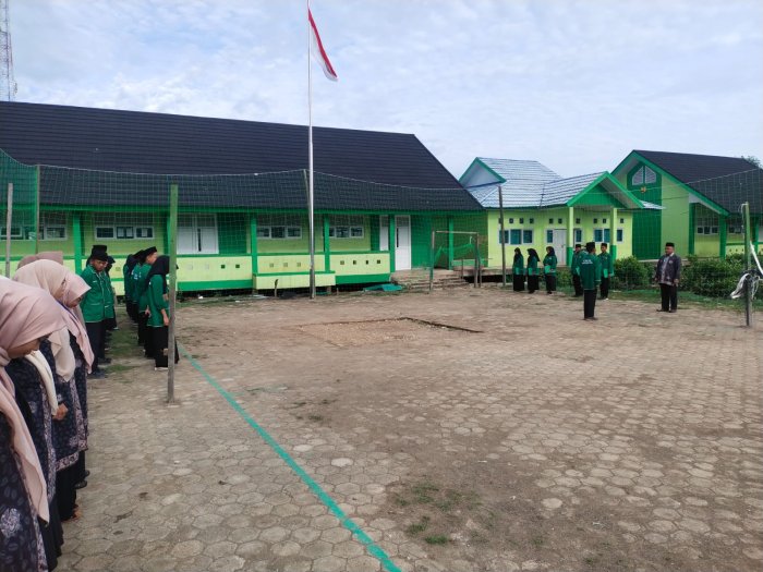 MTsN 3 Tanjung Jabung Timur Gelar Upacara Hari Kesaktian Pancasila