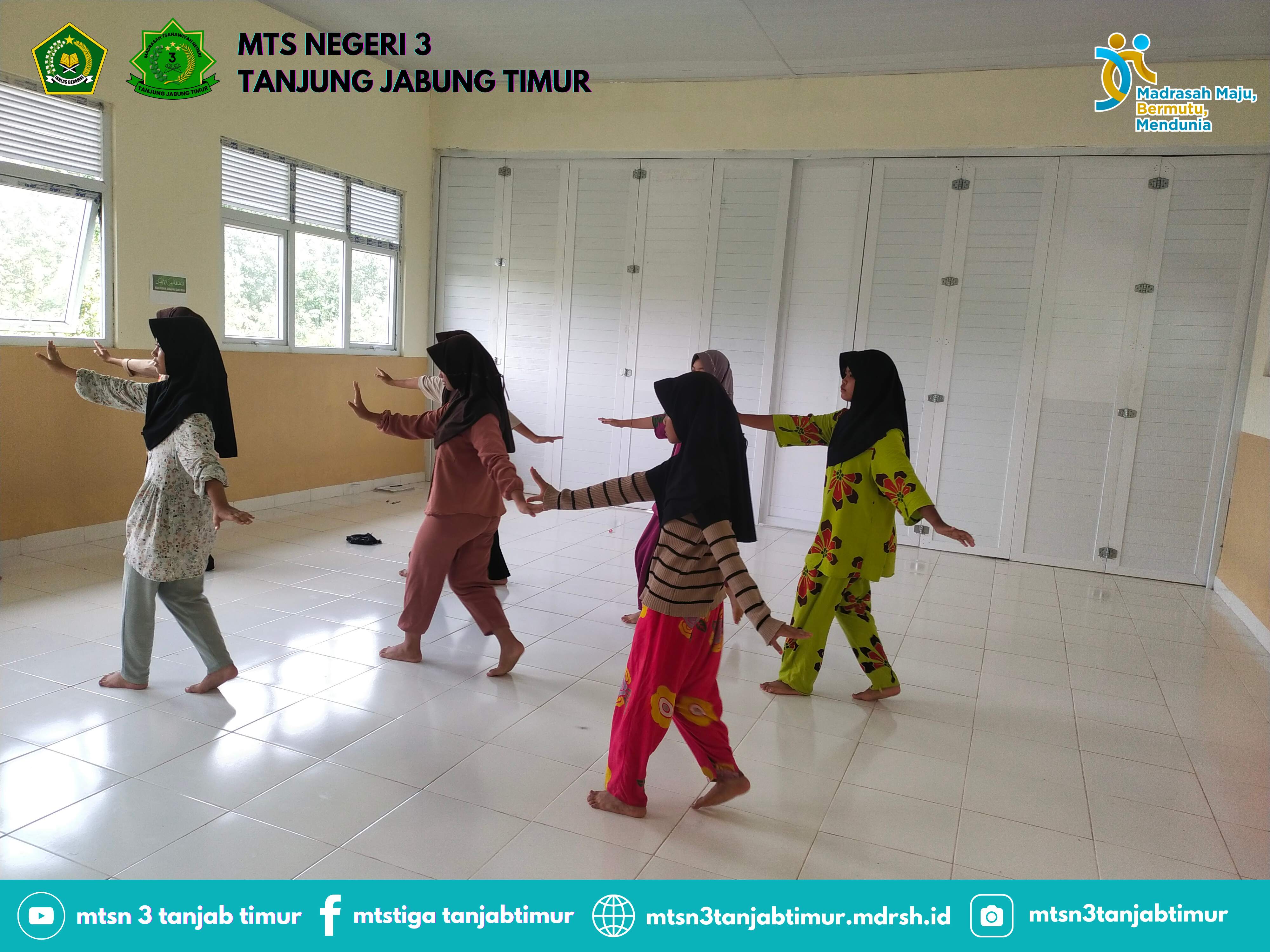 Siswi MTsN 3 Tanjung Jabung Timur Persiapkan Tarian Memukau untuk Acara Perpisahan