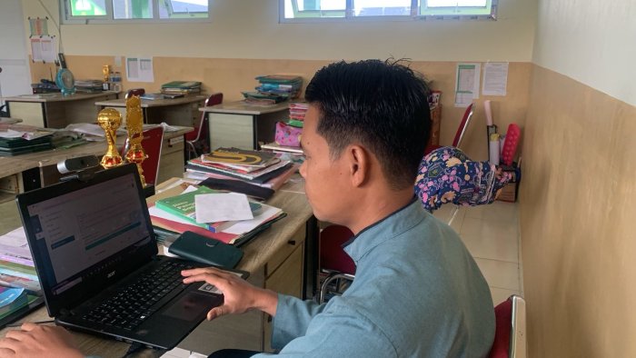 Guru MTsN 3 Tanjung Jabung Ikuti Ujian Akhir Modul Profesional PPG Dalam Jabatan Batch 3 Tahun 2025