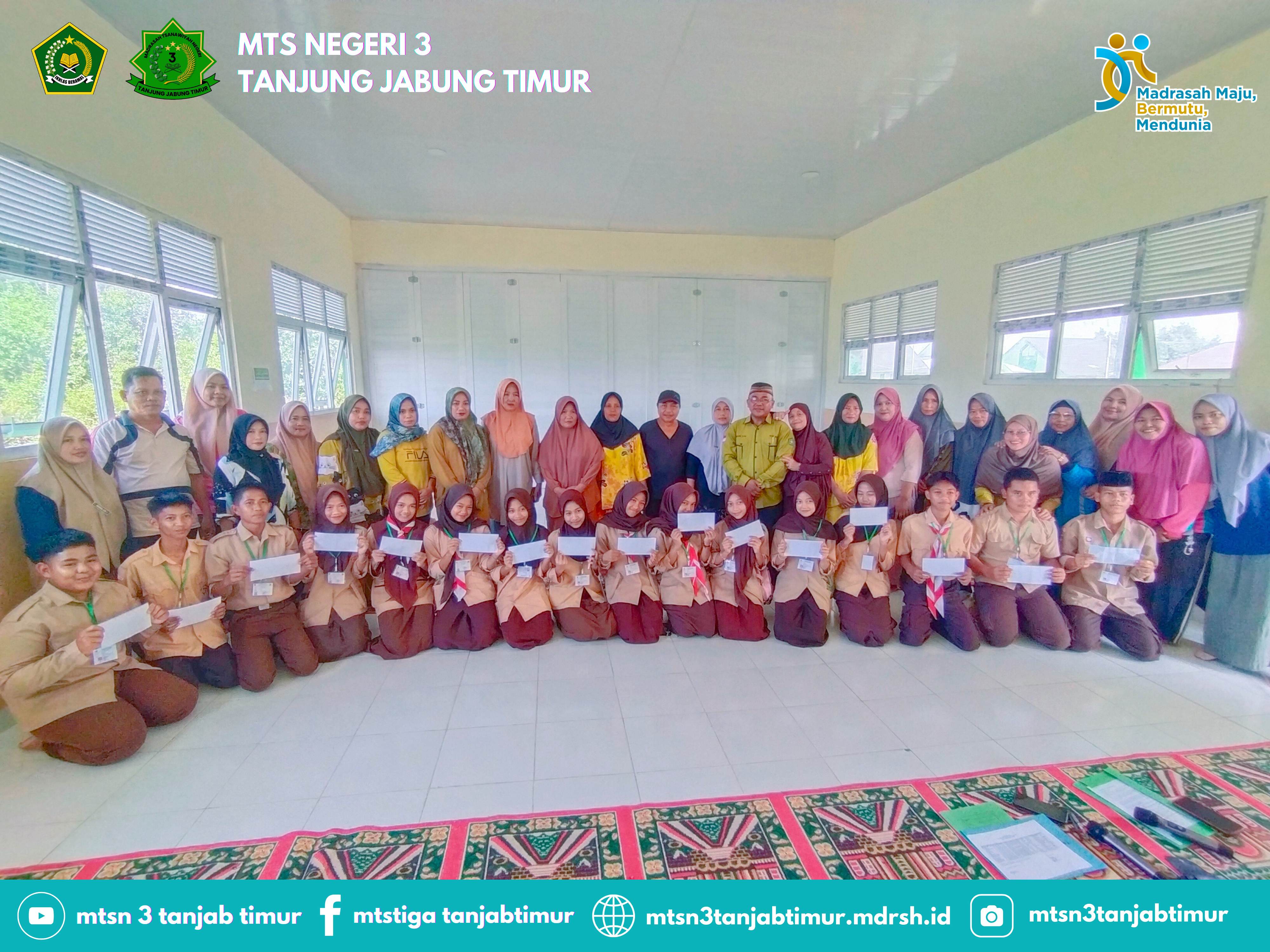 MTsN 3 Tanjung Jabung Timur Distribusikan Zakat ASN Tahap II 2025 untuk 16 Siswa Kurang Mampu