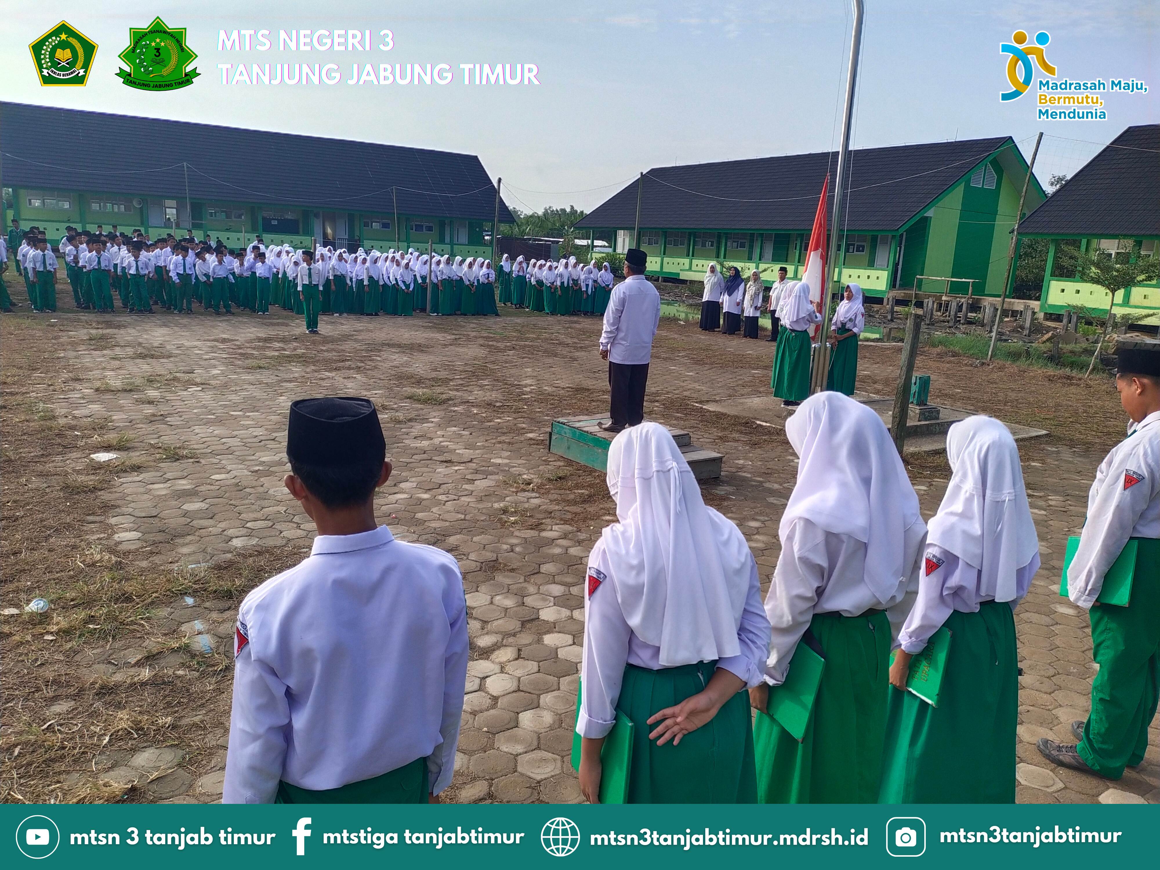 MTsN 3 Tanjung Jabung Timur Gelar Upacara Bendera, Kepala Madrasah Tekankan Pentingnya Kedisiplinan Siswa