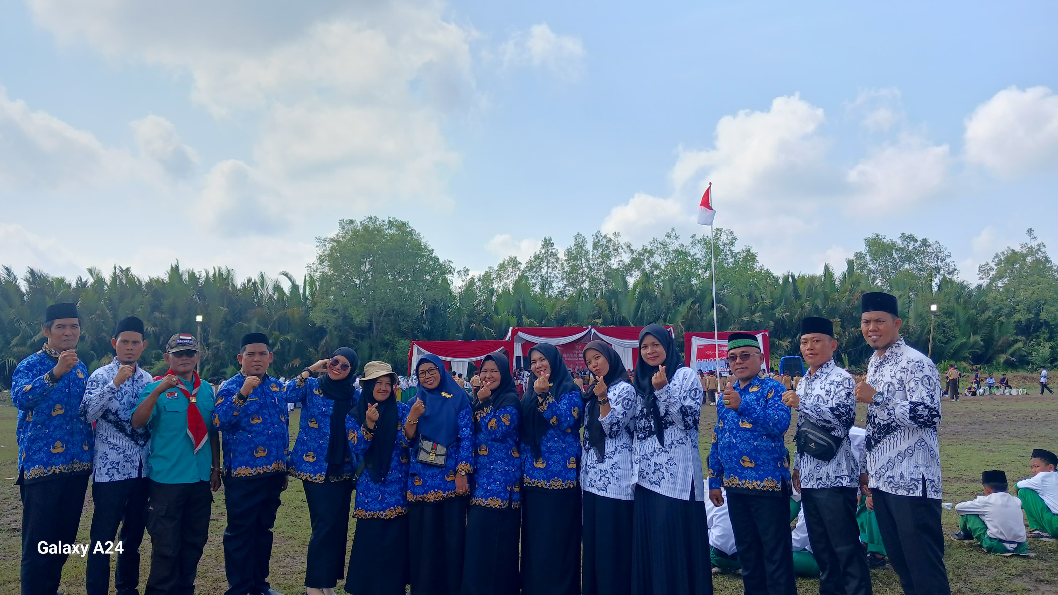 HUT Kemerdekaan Indonesia Ke-79 MTsN 3 Tanjung Jabung Timur ikuti upacara dengan penuh khidmat