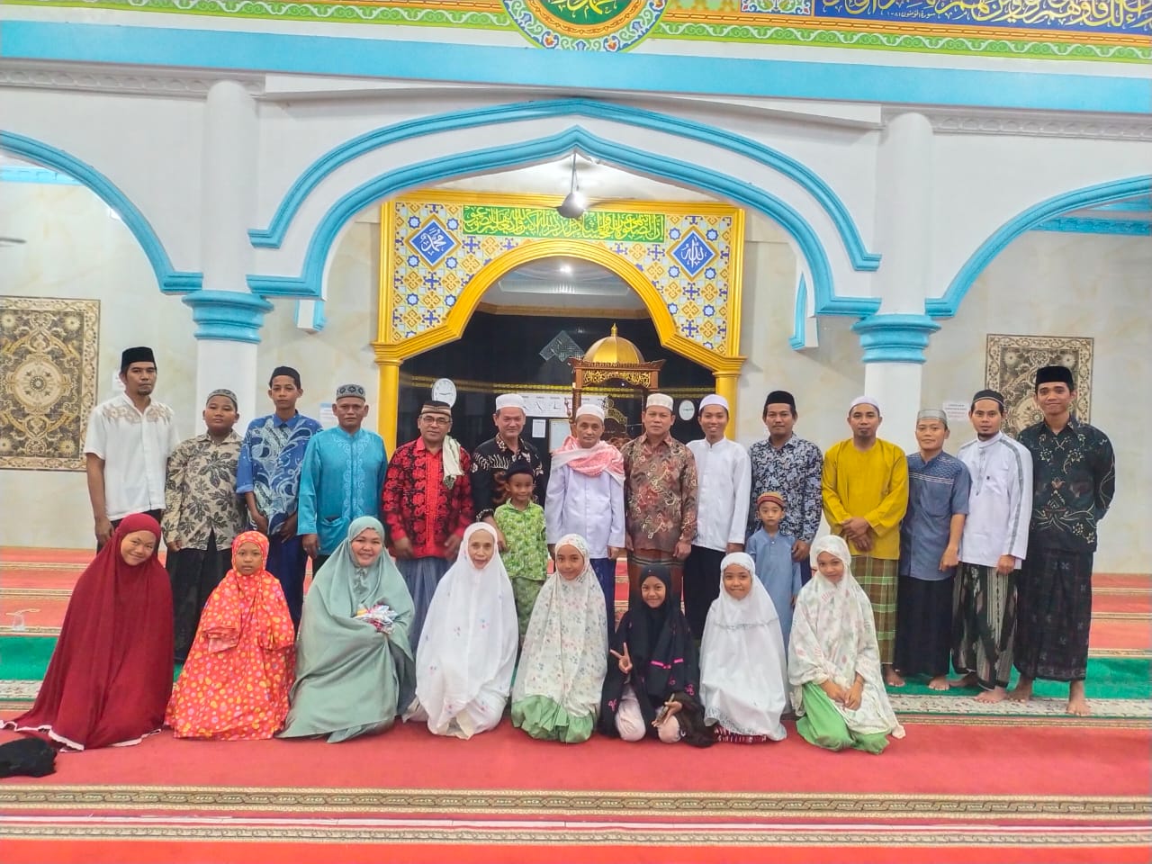 MTsN 3 Tanjung Jabung Timur Realisasikan Safari Ramadhan ke-3 di Masjid Agung Taqwa Darul Iman