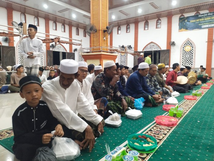 Waka Humas MTsN 3 Tanjung Jabung Timur Hadiri Peringatan Isra Miraj Nabi Muhammad SAW