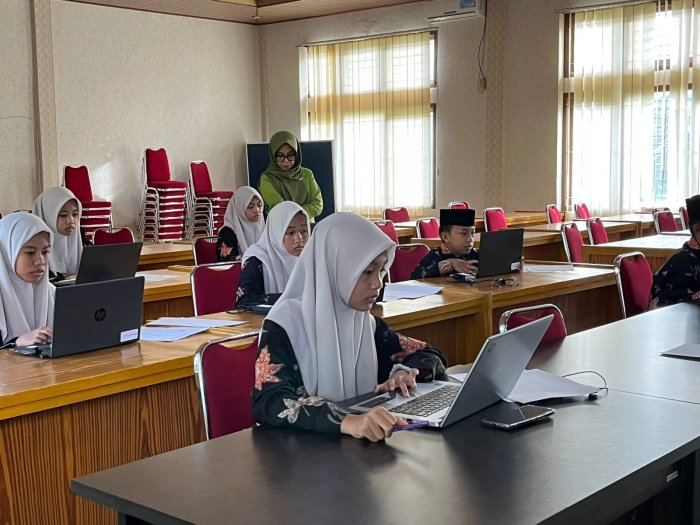 Siswi MTsN 3 Tanjung Jabung Timur, Aulia Athifa, Ikuti Olimpiade Madrasah Indonesia Bidang IPA Tingkat Provinsi