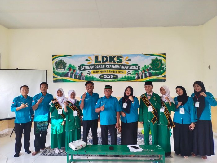 Cetak Pemimpin Muda Berkarakter, MTsN 3 Tanjung Jabung Timur Gelar LDKS OSIM