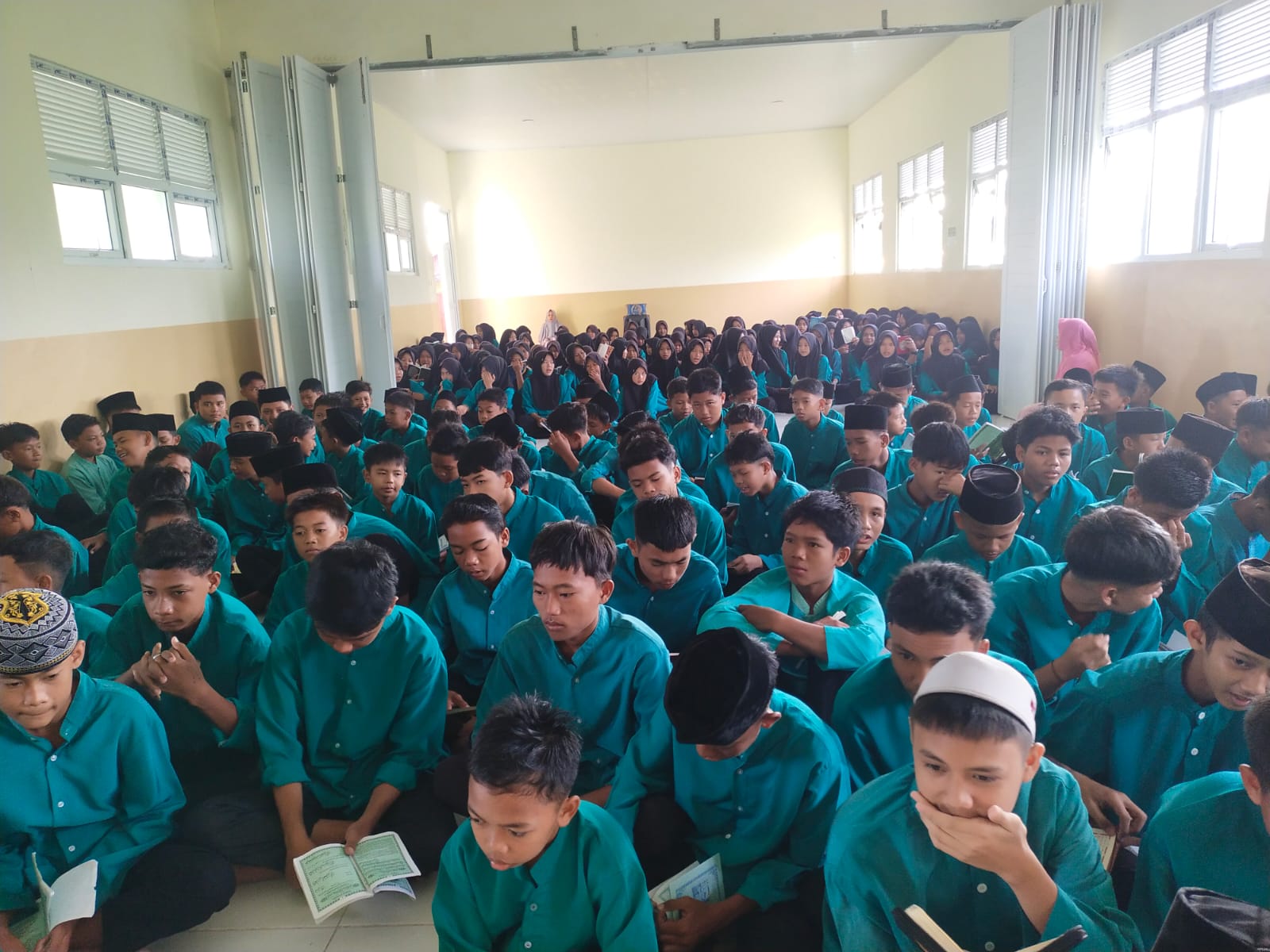 MTsN 3 Tanjung Jabung Timur Berkomitmen Laksanakan Pembacaan Surah Yasin Setiap Pagi Jumat